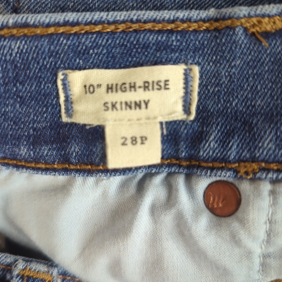 Madewell 10” High Rise Skinny Button Fly Jeans - Picture 5 of 13